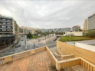 Oficina a Centro Urbano. Oficina grande y luminosa en el centro de benidorm dos oficinas