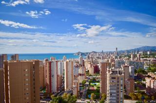 Apartament a Juzgados - Plaza de Toros. Apartamento con espectaculares vistas al mar de 4 dormitorios co