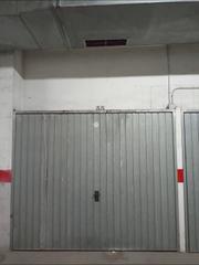 Aparcament cotxe a Playa Levante. Se vende garaje cabinado en levante, benidorm