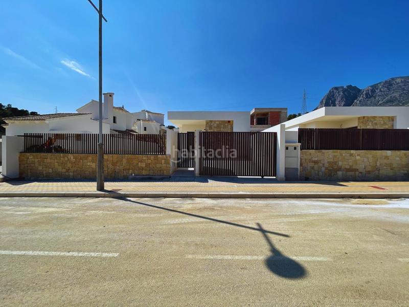 Foto b1deb0d5-6fbd-4eb8-a841-206fae9930ec. Chalet with parking pool in Finestrat pueblo Finestrat