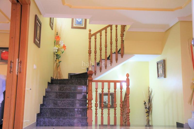 Foto 0c3bb996-39f6-4f8d-bfef-84503102657f. Casa a schiera con riscaldamento parcheggio piscina in Benidorm