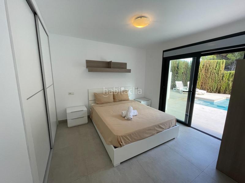 Foto e7e194a5-c981-4897-9593-3476edd25a4b. Xalet amb calefacció aparcament piscina a Oltamar - Cucarres Calp