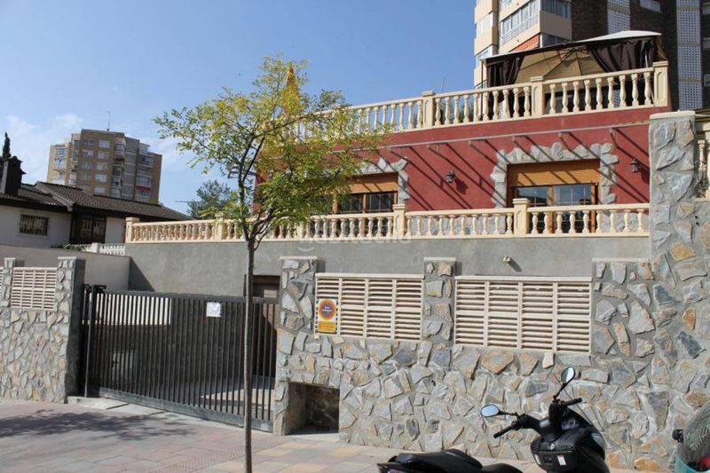 Foto 8c5e3cc4-b6d3-40d3-b095-1786fb670372. Chalet avec parking piscine dans Foietes Benidorm