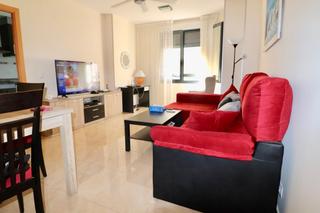 Apartament  Calle virgen de la almudena. Piso semi nuevo, con todos los servicios y garaje en colonia mad