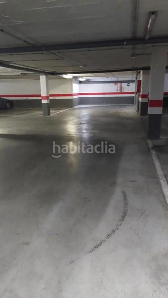 Foto bcabbb0d-7461-49f5-8f88-e175236c80de. Apartament amb aparcament piscina a Via Parque Benidorm