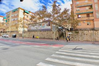 Local Comercial a Centro Urbano. Amplio barcafetería en benidorm dos locales unidos con terraza y
