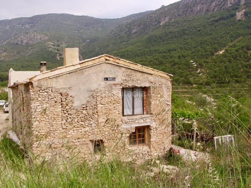 Foto 900d0491-88d7-4998-a55f-5e010b6f44f0. Masia amb aparcament a Benimantell