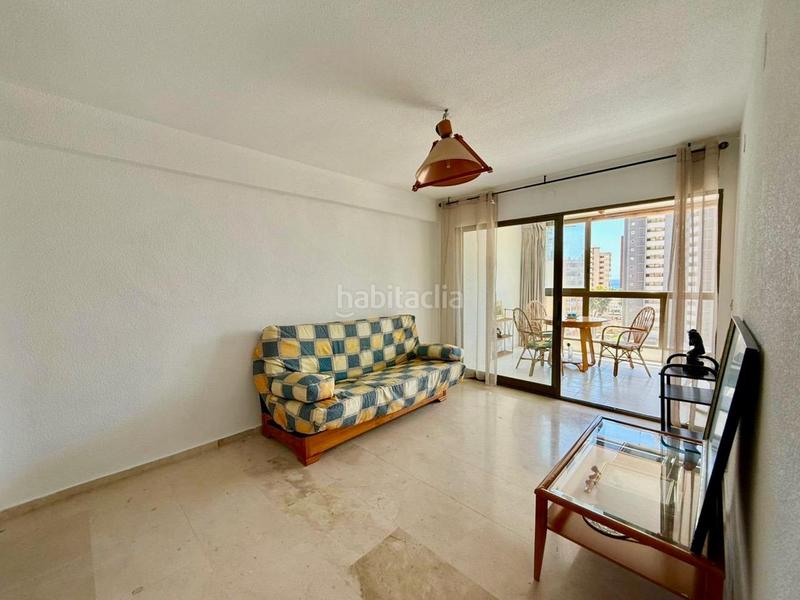 Foto 199cc753-78ee-4e98-99c0-9c487094a212. Apartamento chollo!! edificio gemelos 2 dorm. originales, esquina, amplio, gran terraza parking com. vistas y cerca playa levante y centro en Benidorm