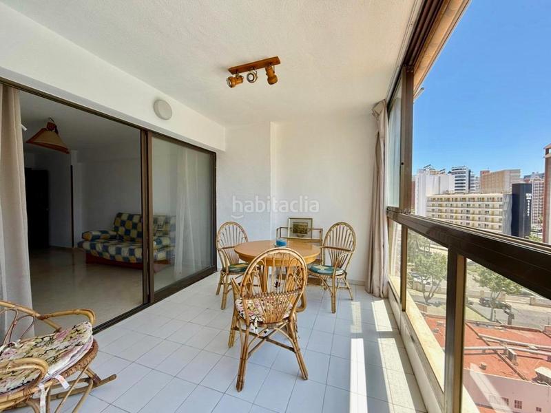 Foto eec7feb6-6738-4848-ad6c-9312b96a15c8. Apartamento chollo!! edificio gemelos 2 dorm. originales, esquina, amplio, gran terraza parking com. vistas y cerca playa levante y centro en Benidorm