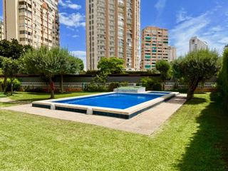 Apartament a Rincón Bajo. Apartamento luminoso con terraza, piscina y parking comunitario