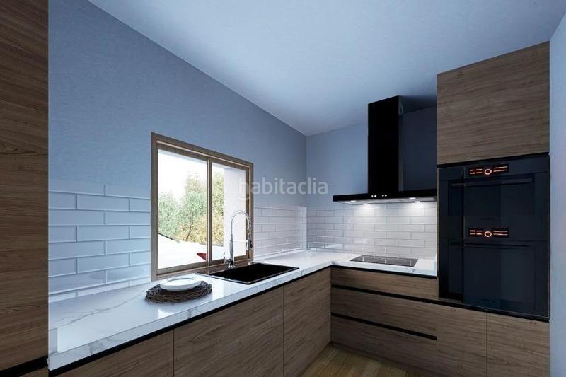 Foto bcb3acfd-93ba-4bac-adb8-2f48970ab0fd. Casa adossada amb aparcament piscina a Relleu