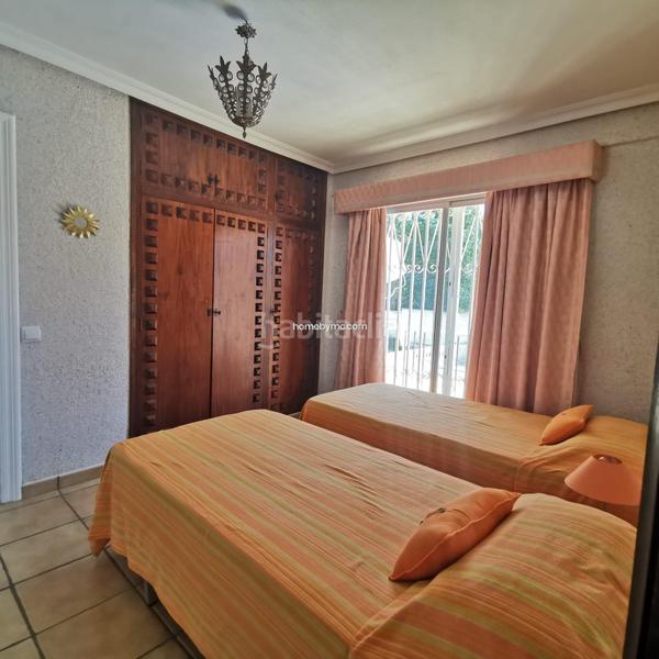 Foto ddeb5227-1290-4057-8fe9-954f3c128b87. Chalet en Pueblo-Ubanizaciones Alfàs del Pi (l´)
