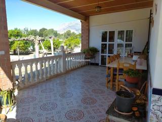 Xalet a Rincón Bajo. Chalet en parcela de 1.700 m con excelente ubicación en benidorm