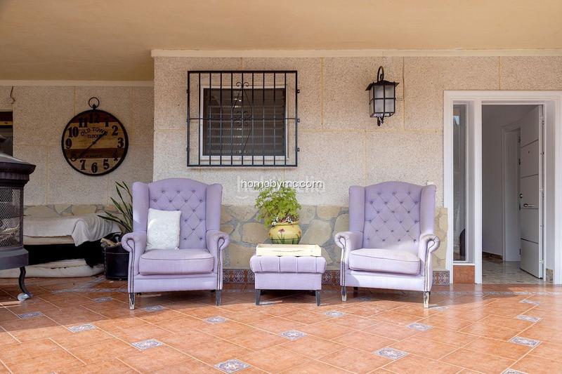 Foto 500a5f39-4ccb-4970-b1e2-6094c7f785d5. Chalet en Pueblo-Ubanizaciones Alfàs del Pi (l´)