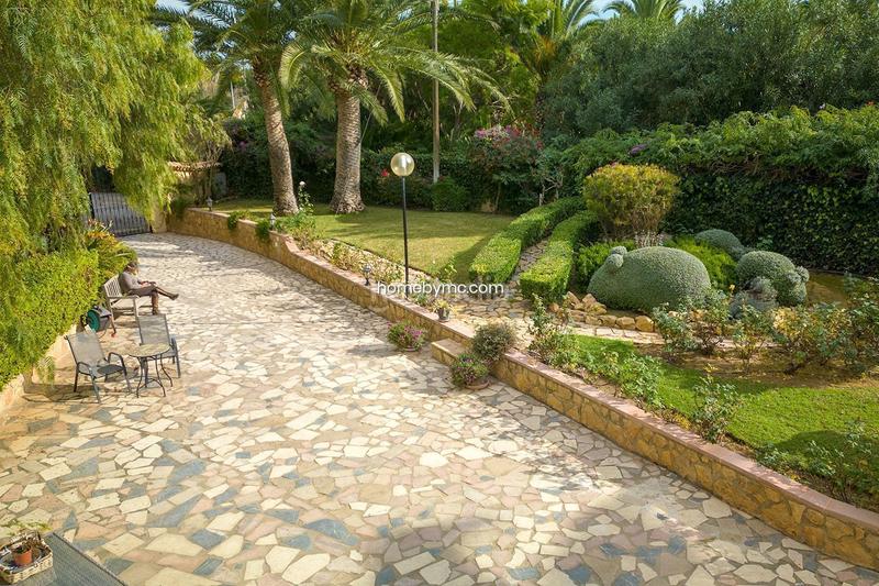 Foto 5c6bd0b4-057b-4248-aefb-be3877ec038a. Chalet en Pueblo-Ubanizaciones Alfàs del Pi (l´)