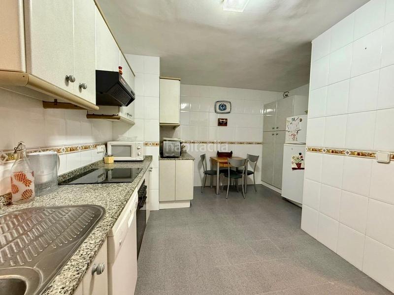 Foto 05873493-53d3-43e5-a877-718e4f66ac96. Apartamento amplio apartamento de 4 dormitorios en el centro , a solo 150 metros del mar en Benidorm