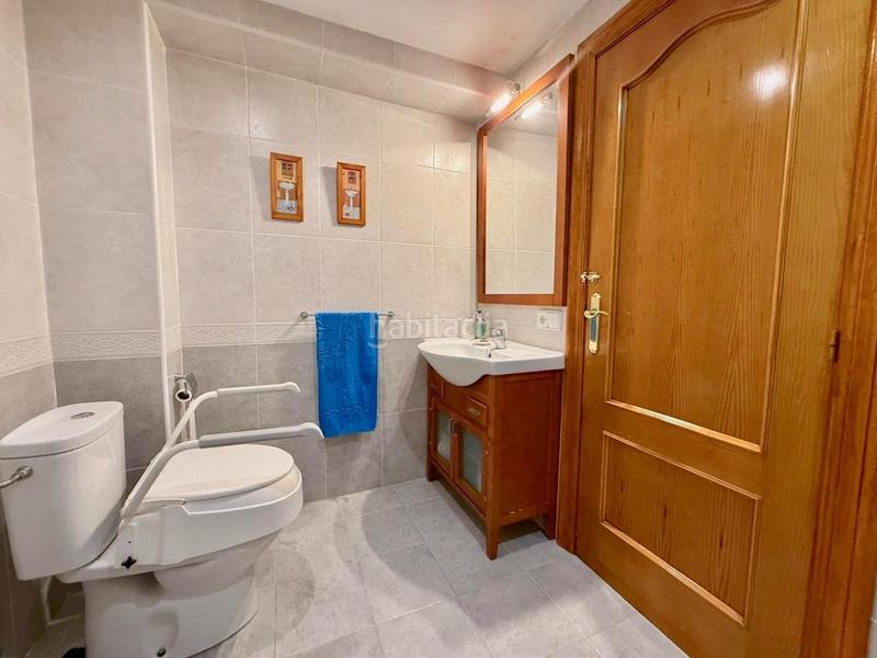 Foto f299100b-8d6f-4674-8336-44f4a8a263e6. Apartamento amplio apartamento de 4 dormitorios en el centro , a solo 150 metros del mar en Benidorm