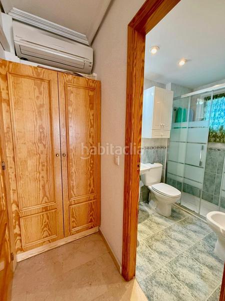 Foto 0d50ddee-36dd-4ca2-ad51-779efe75dd7d. Apartamento gran apartamento de esquina, todo exterior, con parking privado y muy cerca de la playa de levante en Benidorm