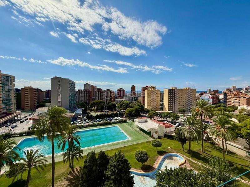Foto 3a8aef83-67b4-4b7b-93d6-843ddc647653. Estudio exclusiva estudio reformado, con piscina, parking y vistas zona juzgados en Benidorm