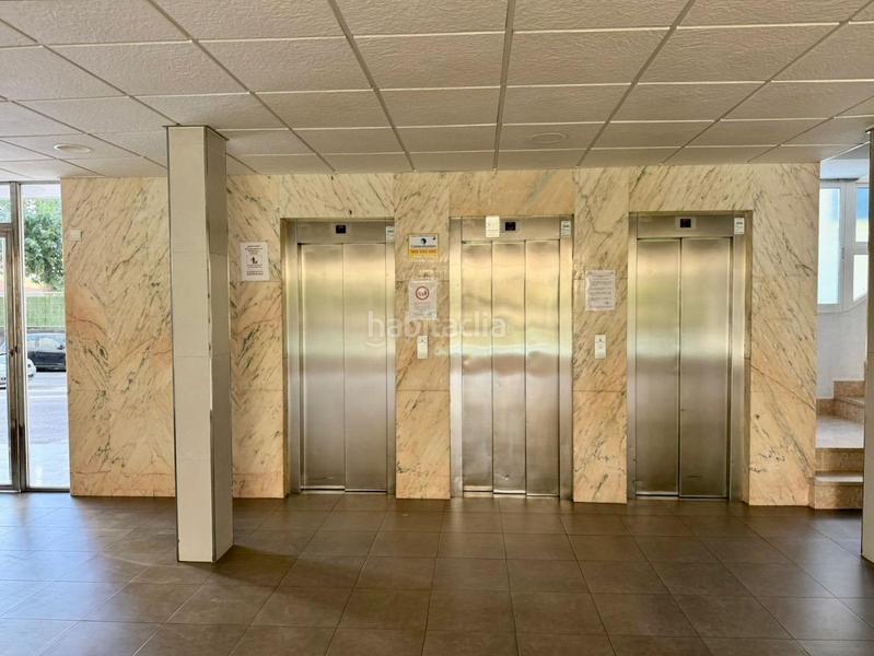 Foto ba8acaf7-d802-422e-9391-e5116b258763. Estudio exclusiva estudio reformado, con piscina, parking y vistas zona juzgados en Benidorm
