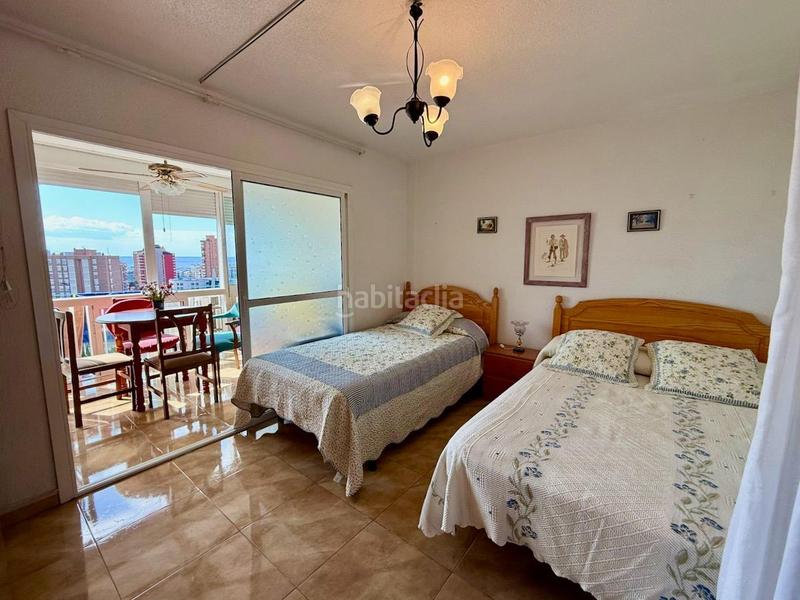 Foto ec968f51-074f-4211-acb4-040c18f00e20. Estudio exclusiva estudio reformado, con piscina, parking y vistas zona juzgados en Benidorm