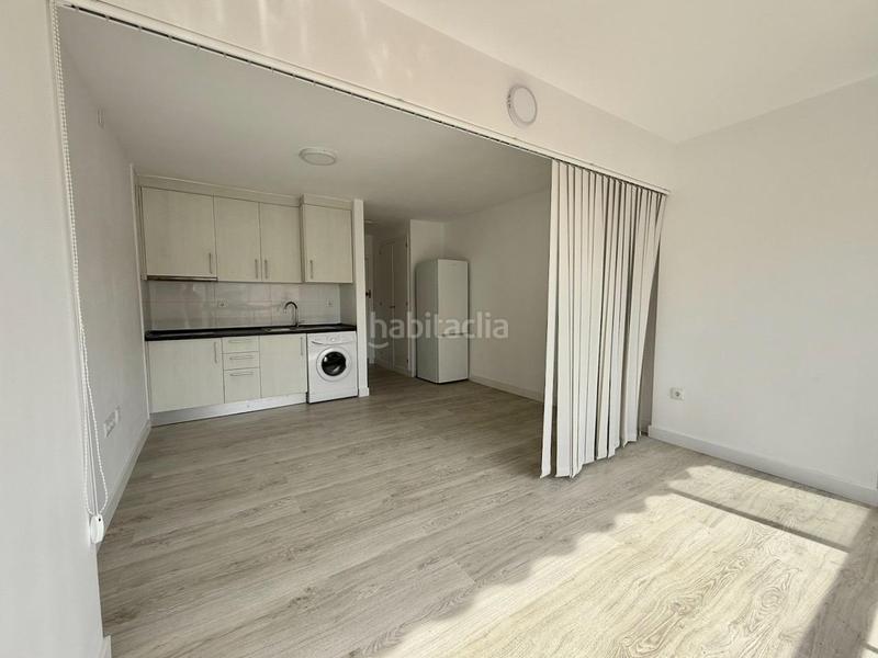 Foto 1047e775-96ca-4dbc-bfec-825a75426676. Estudi amb aparcament piscina a Rincón Bajo Benidorm