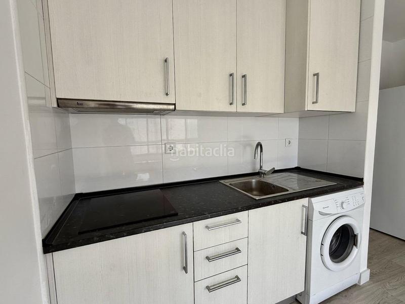 Foto c50356fb-4541-443a-a882-04664aabe2f9. Estudi amb aparcament piscina a Rincón Bajo Benidorm