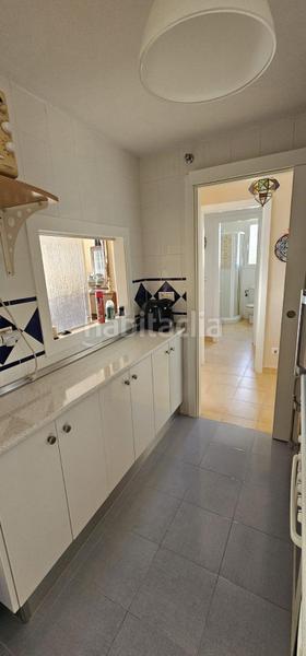Foto 810c88e2-d80c-406e-93bd-674b688b3fa2. Apartament amb aparcament piscina a Via Parque Benidorm