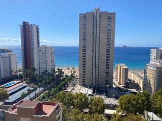 Apartamento en Playa Levante. Apartamento luminoso en la playa de levante con vistas al mar y