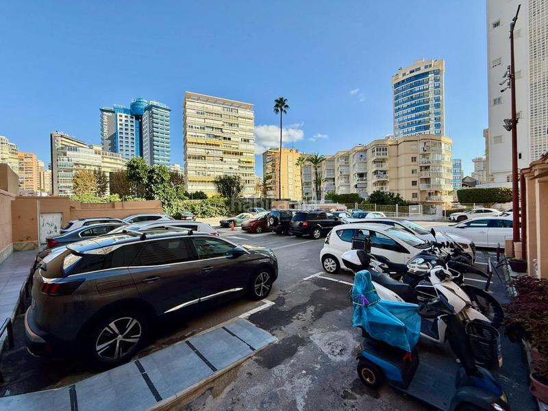 Foto 628b53c7-01c3-459b-9617-19b858356709. Dúplex amb aparcament a Playa Levante Benidorm
