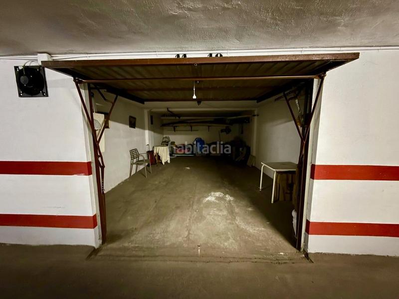 Foto f3ff0c5f-dda4-4a50-bd54-b007fb62242f. Autoparkplatz in Levante Alto Benidorm