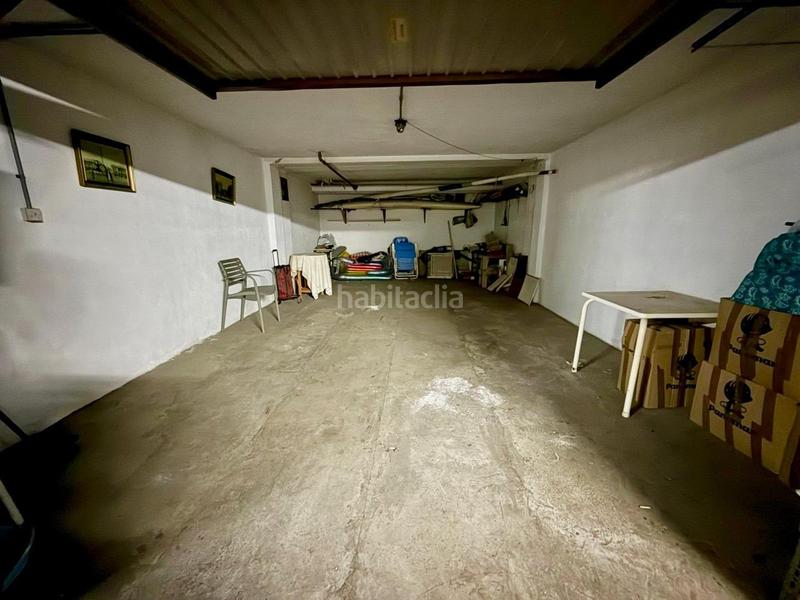 Foto fa14b06f-1642-4982-a902-23e5222966f6. Autoparkplatz in Levante Alto Benidorm