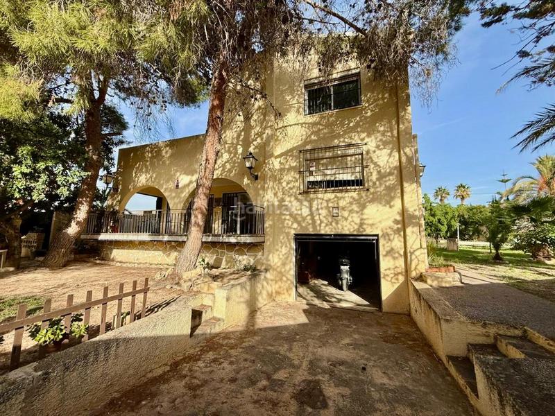 Foto f96a21ba-4e08-44b5-8181-238fd1d58b00. Chalet avec parking piscine dans Foietes Benidorm