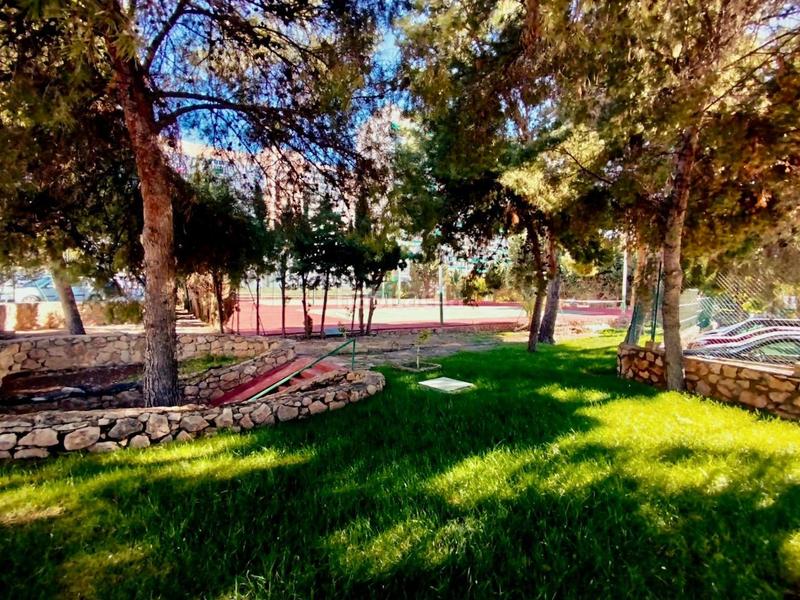 Foto 26b63893-2d99-46e7-8de1-d7776cb9771d. Estudi amb aparcament piscina a Juzgados - Plaza de Toros Benidorm