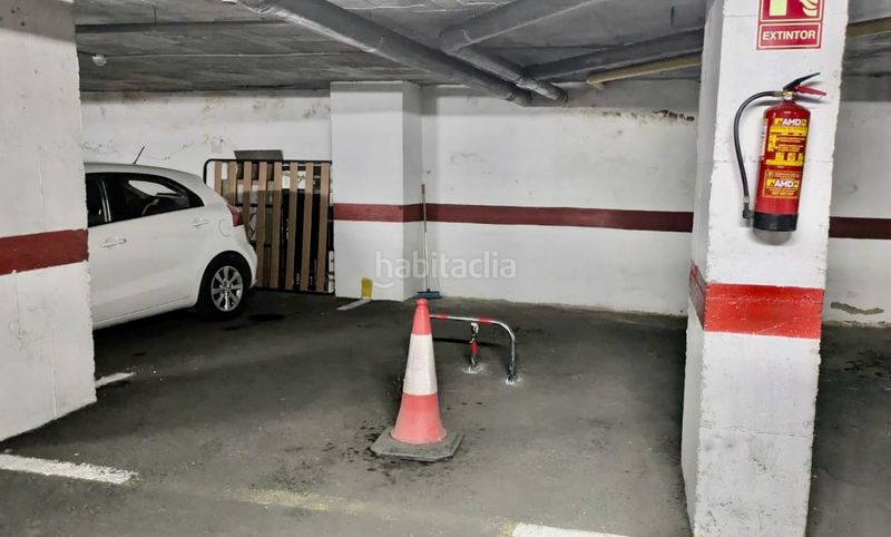 Foto a137a169-b2e8-4ca9-9e18-690a7ed68e65. Aparcament cotxe a Centro Urbano Benidorm