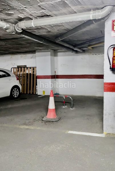 Foto b94ff0bf-eeed-47cf-8e4a-f7d74ce03aec. Aparcament cotxe a Centro Urbano Benidorm