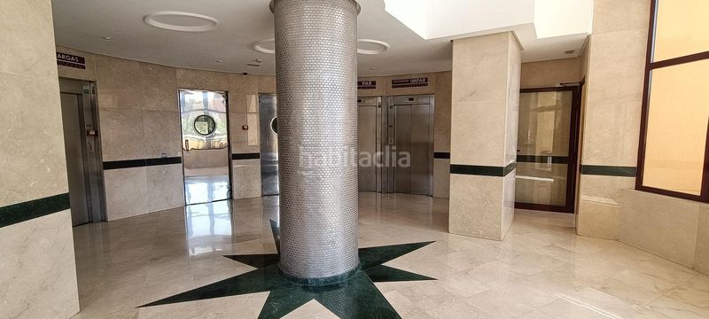 Foto 846c5fc2-5520-4e0c-9455-ae4d4f1f80d6. Apartament amb aparcament piscina a Juzgados - Plaza de Toros Benidorm