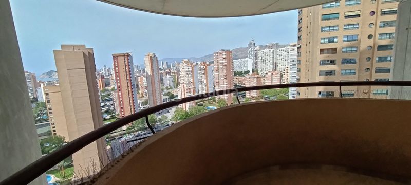 Foto b6790ebc-97aa-4203-b07f-c5b6e7acc685. Apartament amb aparcament piscina a Juzgados - Plaza de Toros Benidorm