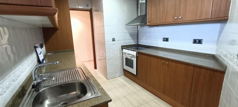 Foto f9939c6b-5253-47f7-8c4d-875a9336e0f2. Apartament amb aparcament piscina a Juzgados - Plaza de Toros Benidorm