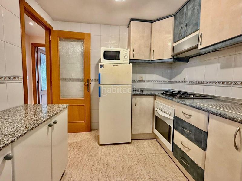 Foto 6ce7a989-88a3-4a42-a777-3db621b55292. Apartament amb calefacció aparcament piscina a Playa Poniente Benidorm