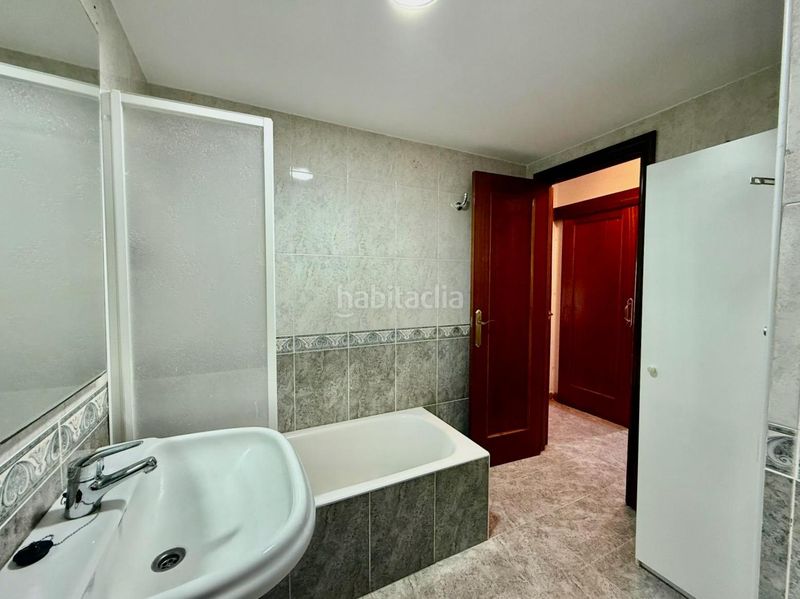 Foto 6bce407c-a2c9-4d8a-9e43-af5d5f7e8a28. Apartament amb aparcament piscina a Playa Levante Benidorm