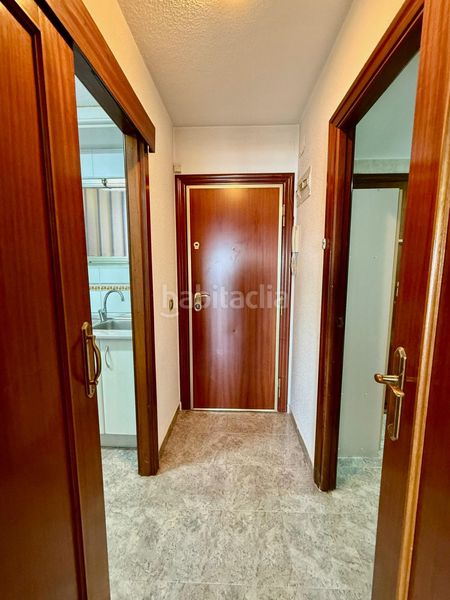 Foto f9e1dc26-953b-4c4e-b55c-d06b48ca1638. Apartament amb aparcament piscina a Playa Levante Benidorm