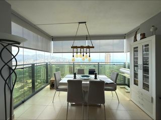 Appartement à Juzgados - Plaza de Toros. Apartamento de lujo con vistas panorámicas en benidorm  eleganci