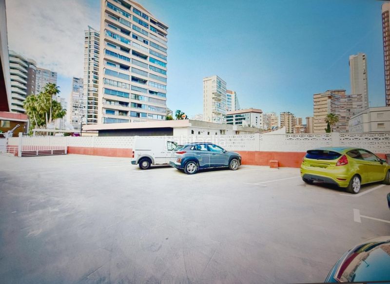 Foto 80aa6631-4da9-48a1-b261-0c72ab2d7607. Apartament amb aparcament a Playa Levante Benidorm