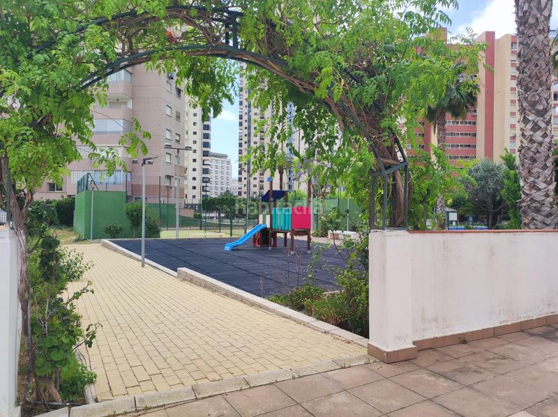 Foto 26958ff4-ed68-4df9-9fb2-46c6464e3d7e. Apartament amb calefacció aparcament piscina a Rincón Bajo Benidorm