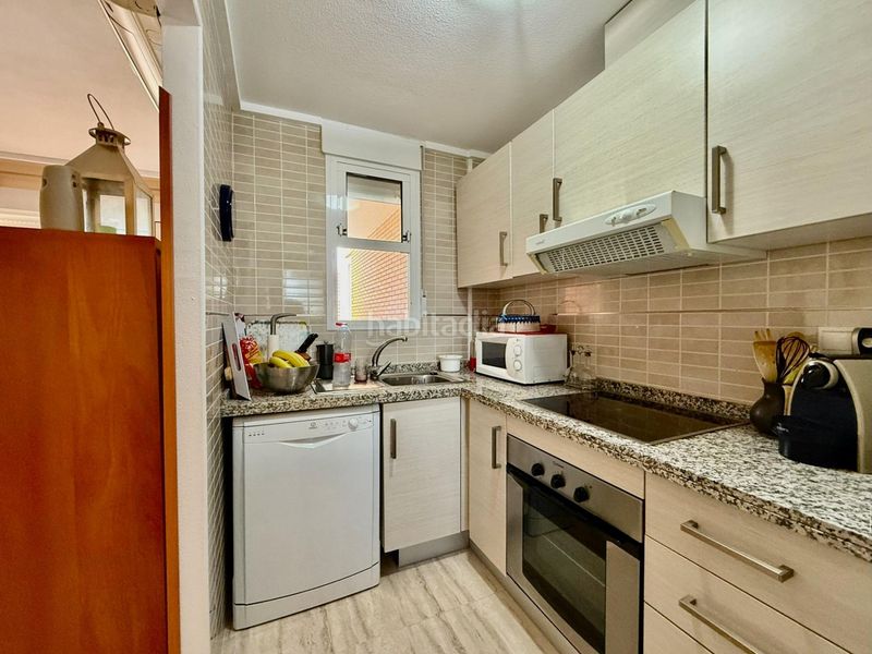 Foto 6d5936b0-9c97-46e1-bc00-521ba162b88f. Apartament amb aparcament piscina a Via Parque Benidorm