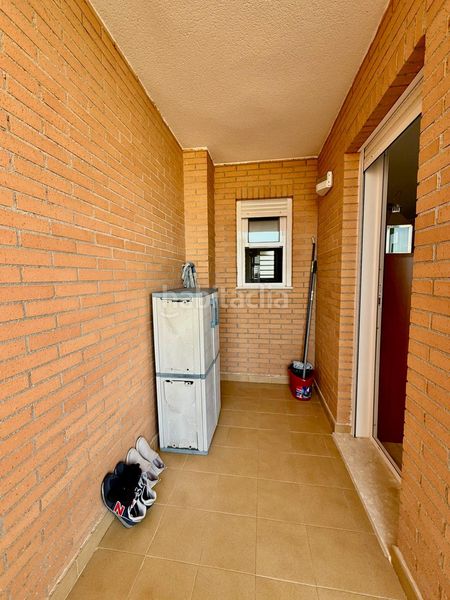 Foto 915b7eb2-e10e-48c7-b53d-9e0251c4b094. Apartament amb aparcament piscina a Via Parque Benidorm