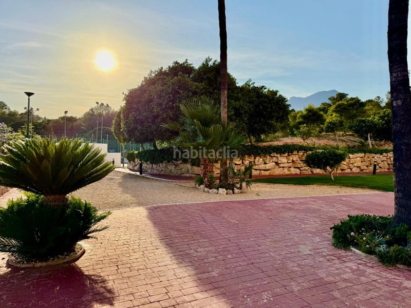 Foto a2ec70e3-937e-446e-81a7-03177b590bfc. Apartament amb aparcament piscina a Via Parque Benidorm