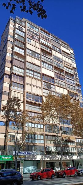 Foto 1fddb061-82a4-4923-851b-bc1497abf3b6. Apartament amb aparcament piscina a Playa Levante Benidorm