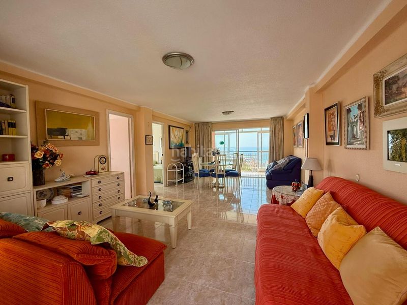 Foto a87bcaa3-febb-4e11-8852-58510cf581b4. Apartament amb aparcament piscina a Foietes Benidorm